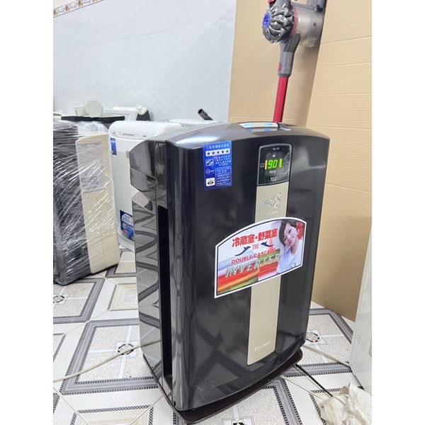 Lọc không khí daikin  màng hepa thay đã  mới