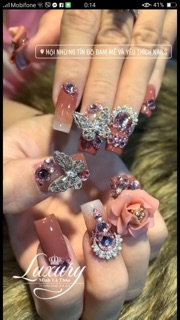 Bướm đá đính móng tay(1 con)