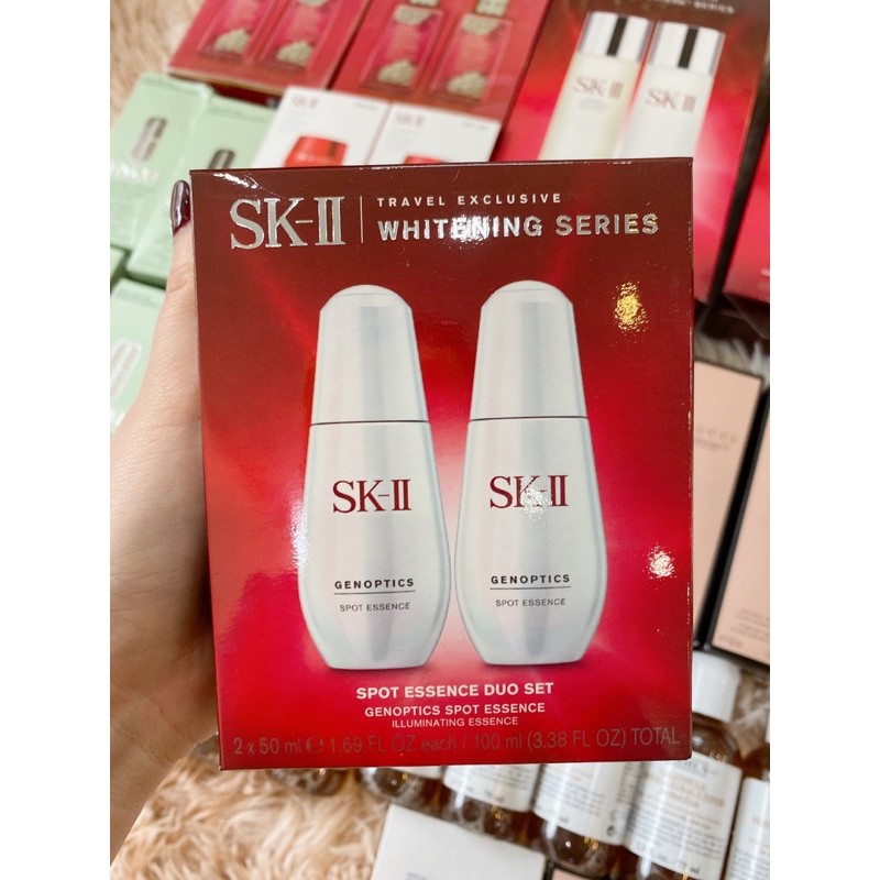 SKII GENOPTICS SPOT ESSENCE - Tinh chất/ Serum mờ thâm nám và trắng da 50mL