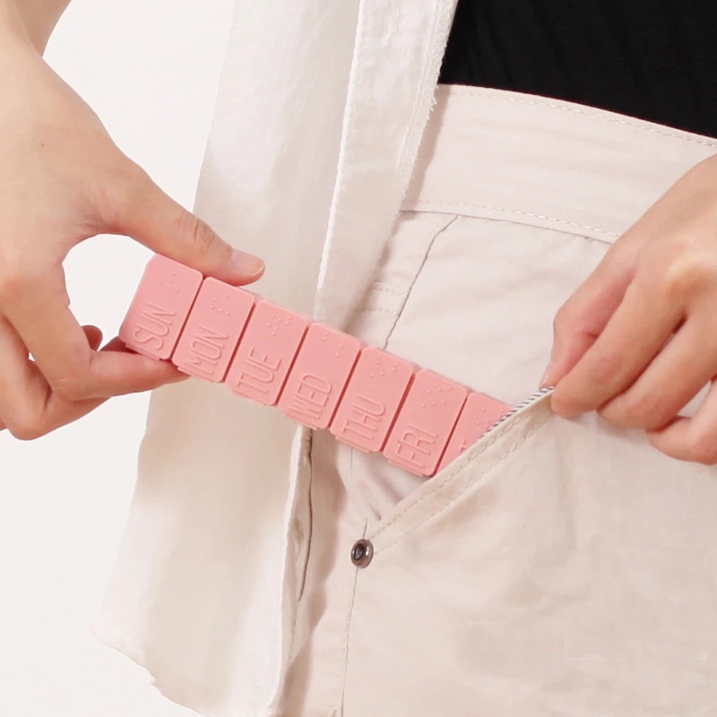 Hộp đựng thuốc chia 7 ngày cỡ nhỏ tiện dụng khi đi du lịch