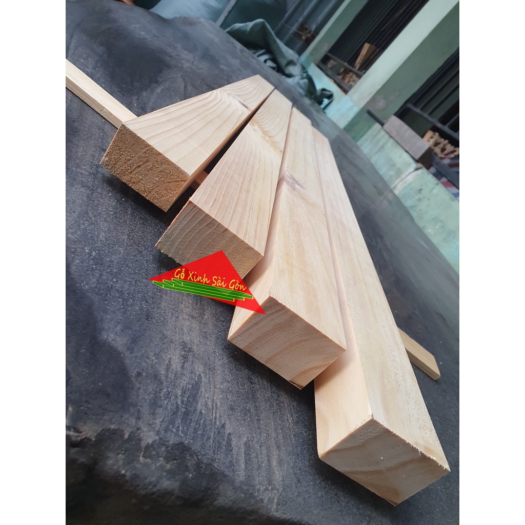 Thanh gỗ thông dài 80cm, vuông 3x5cm bào láng 4 mặt, cực đẹp cực chắc chắn, dùng đóng bàn, ghế, làm khung sườn