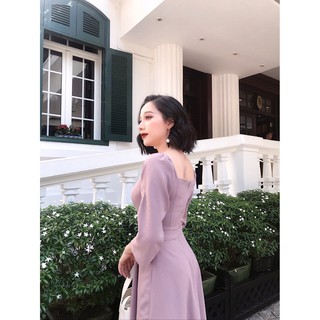 Váy tím nhạt cổ vuông tay bồng dài