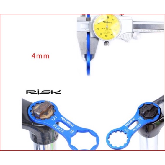 Vam tháo nắp chụp giảm sóc cho xe đạp