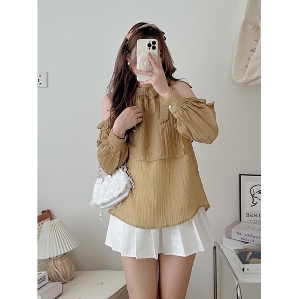 Áo rớt vai nhún ngực vừa lịch sự vừa bánh bèo- ANNA TOP