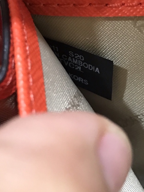 Túi Michael Kors màu đỏ auth