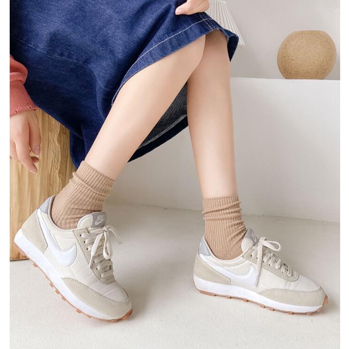 Vớ WAFNHA D433 sọc nhiều màu sắc dành cho nữ