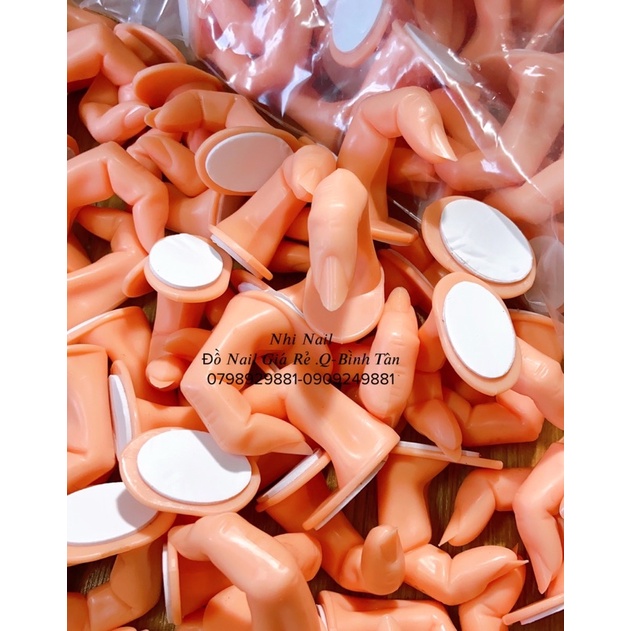 Ngón tay giả học nail