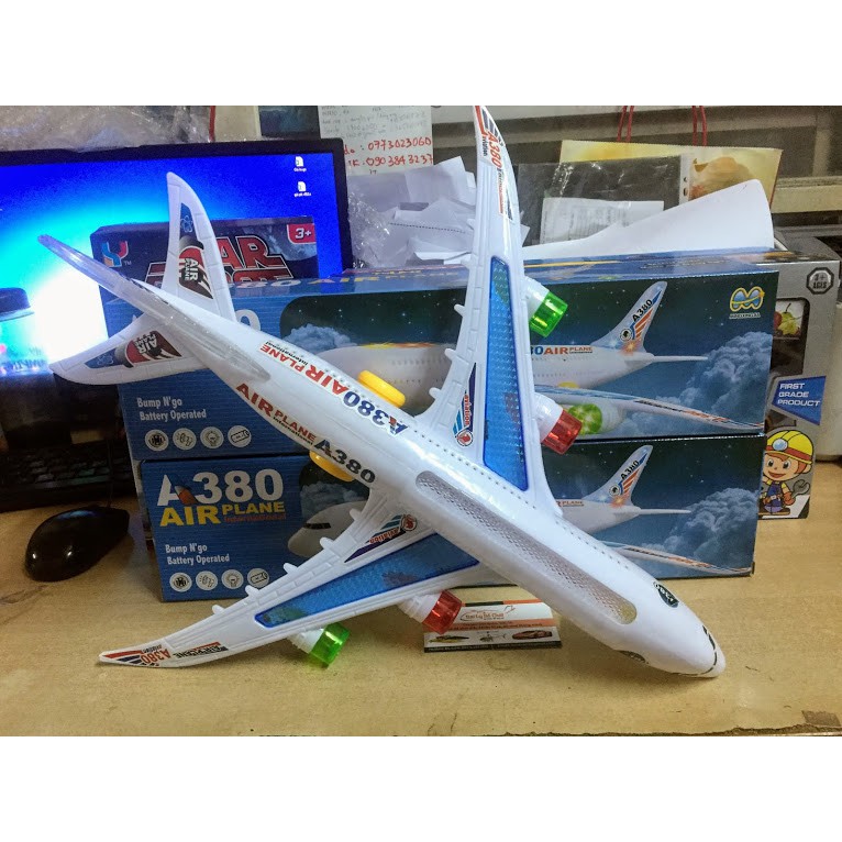Mô hình máy bay Air plane A380 chạy bằng pin hãng Ming Xing Jia