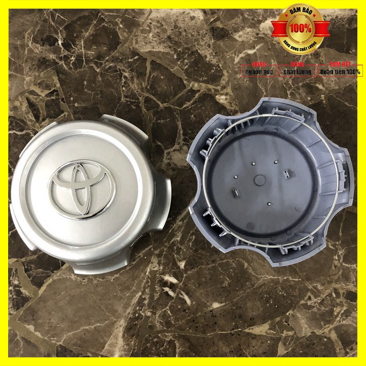 Logo chụp mâm, ốp lazang bánh sau xe ô tô Toyota Land Cruiser 1998-2002 Mã TY-031