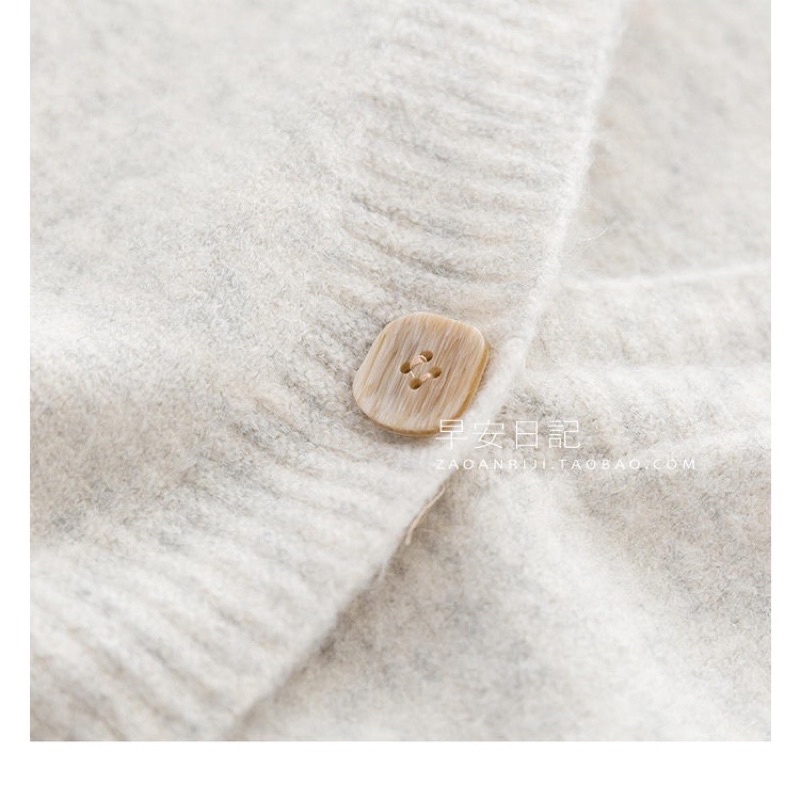 Áo khoác len cardigan màu pastel nhẹ nhàng