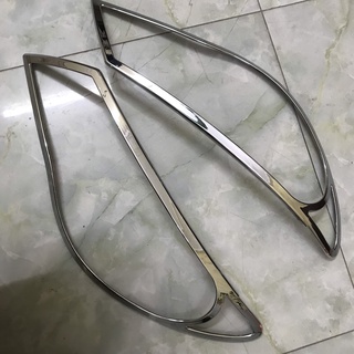 Bộ 2 ốp viền đèn pha mạ crom xe hyundai avante đời 2013 đến 2020.
