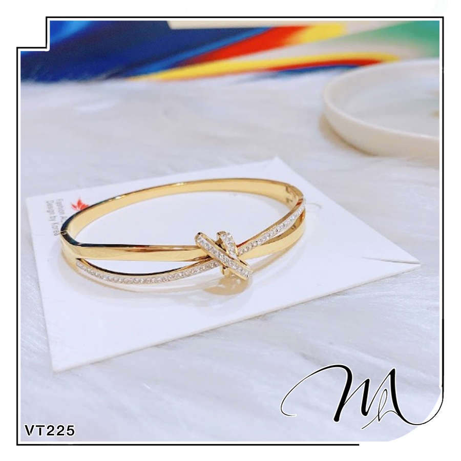 Vòng tay nữ Titan thắt nút viền xoàn - Măng's House VT225