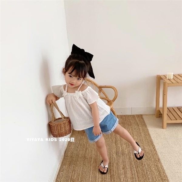 Áo thun tay ngắn hở vai thời trang sành điệu cho bé gái