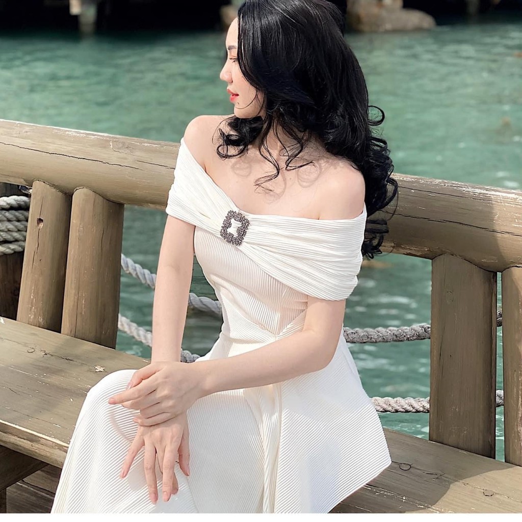 Set Bộ Trễ Vai Logo Thiết Kế Đi Biển Siêu Hot | BigBuy360 - bigbuy360.vn