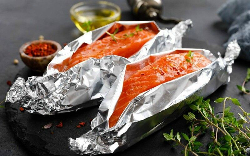 Cuộn giấy bạc Aluminium Foil Bọc Thức Ăn 5m