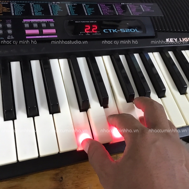 Đàn Organ Casio CTK-520L. Đàn chính hãng, ngoại hình đẹp, sử dụng hoàn hảo