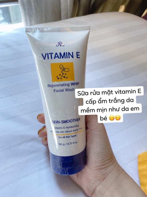 Sữa rửa mặt vitamin E Aron Thái Lan190g