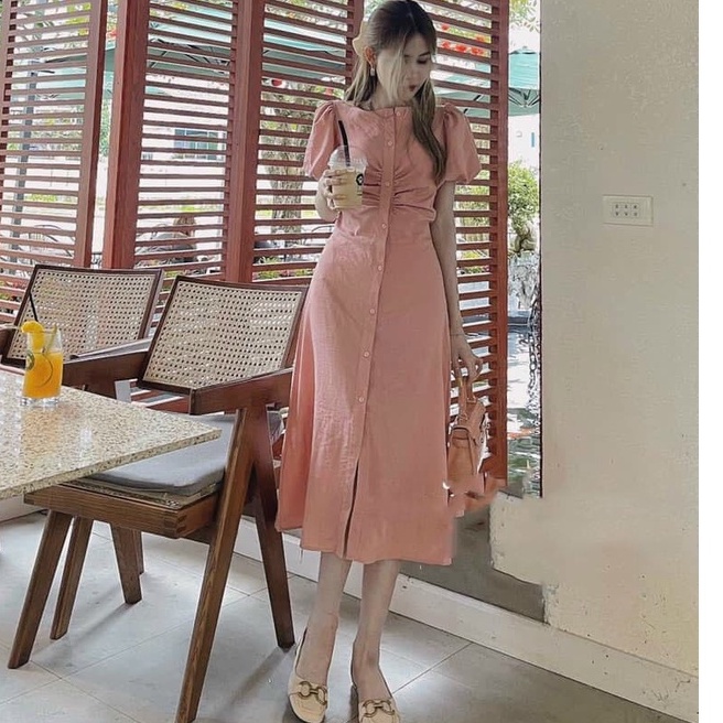 Đầm dài nhúm ngực phối nút