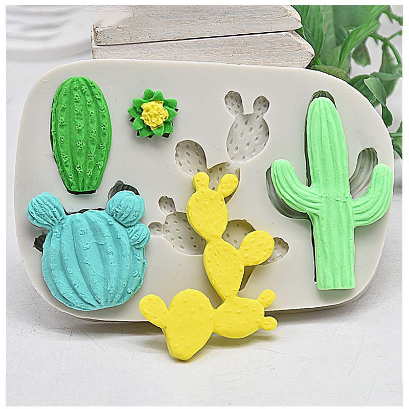 Khuôn Silicone 4 Lỗ Hình Cây Xương Rồng Làm Bánh Kẹo Chocolate