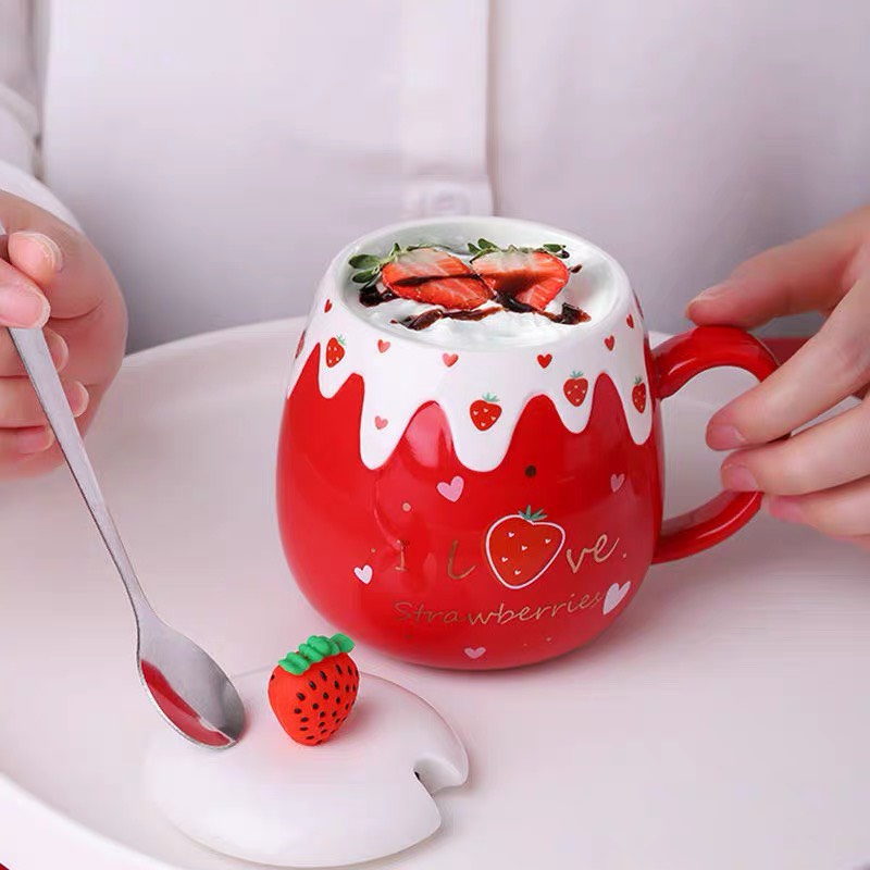 Ly sứ hình trái dâu có nắp kèm muỗng và ống hút dung tích 450ML