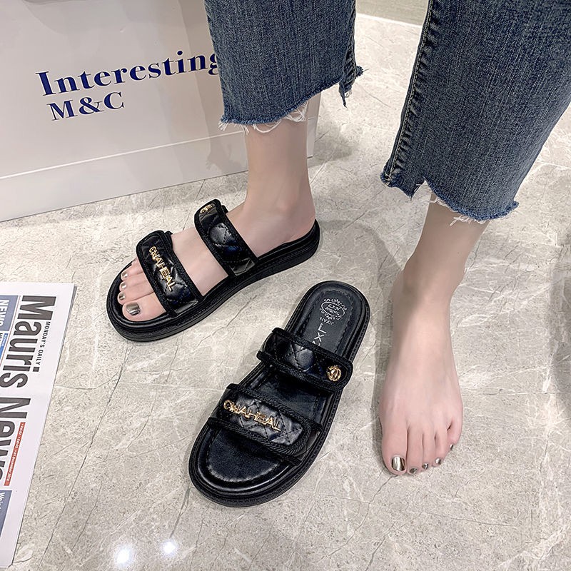 ▼Xiaoxiangfeng slippers women s summer fashion wear 2021 new student net celebrity wild sponge cake platform word sandals tide