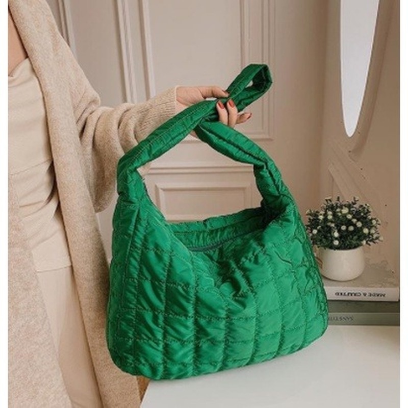 Túi đeo vai IELGY hình đám mây xếp ly sức chứa lớn thời trang cho nữ