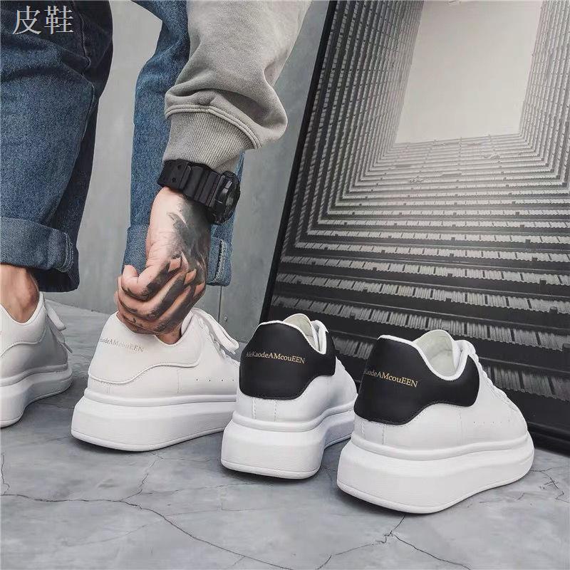 【2021】Giày McQueen trắng nam phiên bản cao Hàn Quốc xu hướng thể thao phù hợp mọi mùa thu đông thoáng khí tăng chiều