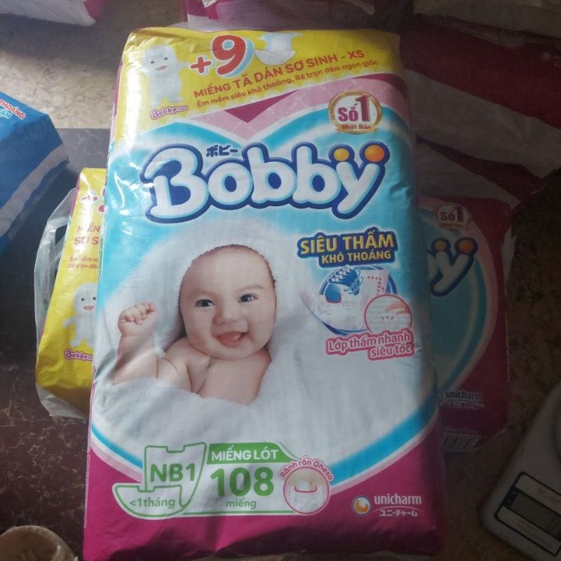 tã dán sơ sinh Bobby 108 miếng