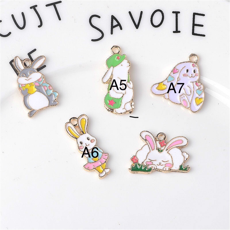 Charm kim loại cà rốt và thỏ