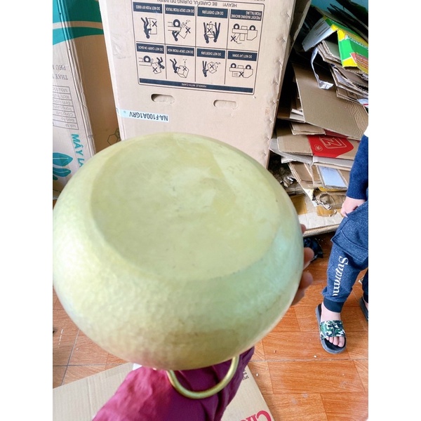 Niêu đồng chất liệu bằng đồng vàn g  nhà làm ra