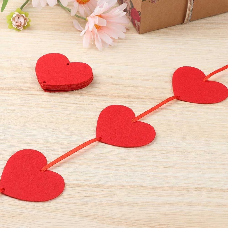 Set dây treo trang trí hình trái tim đỏ xinh xắn