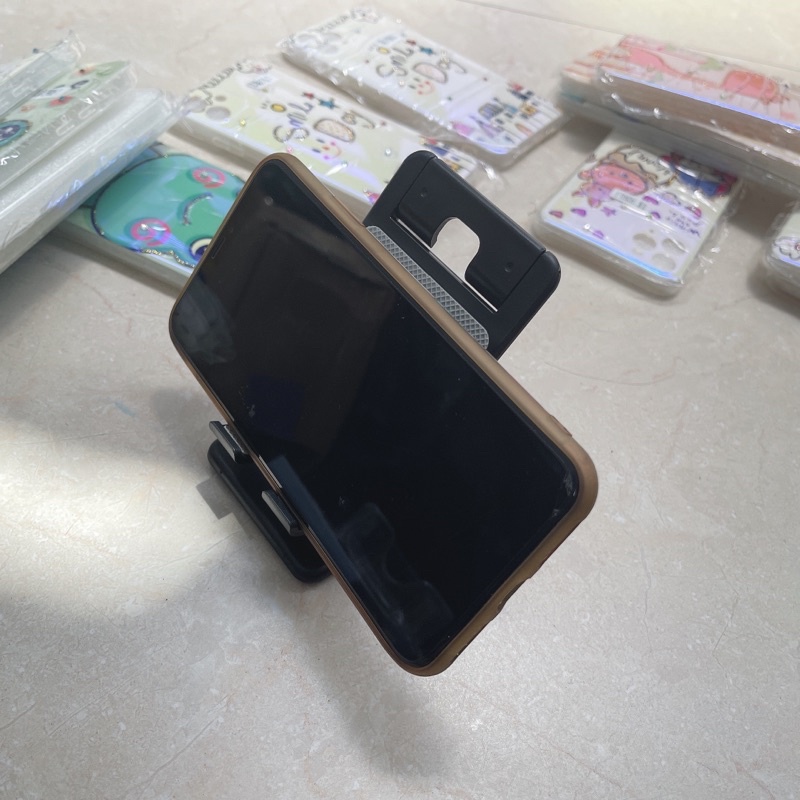 ĐẾ đỡ điện thoại, máy tính bảng