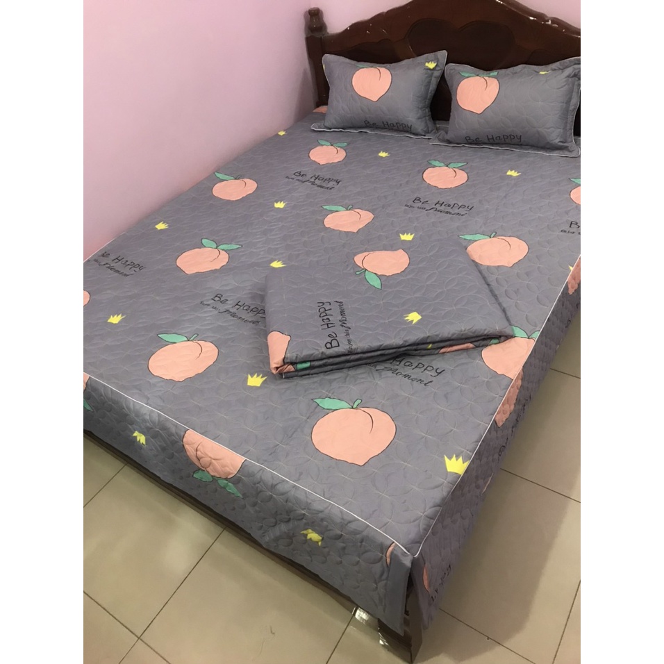 Bộ Ga Phủ 4 Góc Mẫu Đào Tím + 2 Vỏ Gối Trần Bông Dày Dặn - Kích Thước : 1,6m x 2m - 1,8mx2m - 2,0mx2,2m