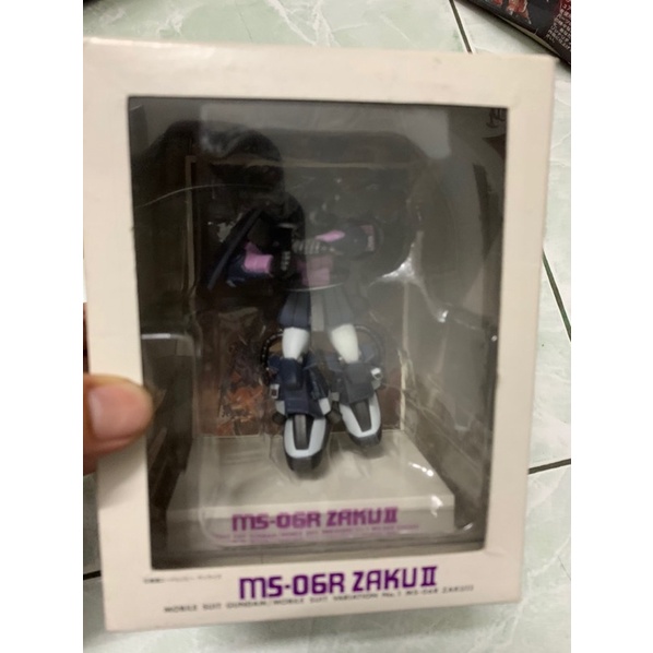 Zaku  II black trista figure ( no action)