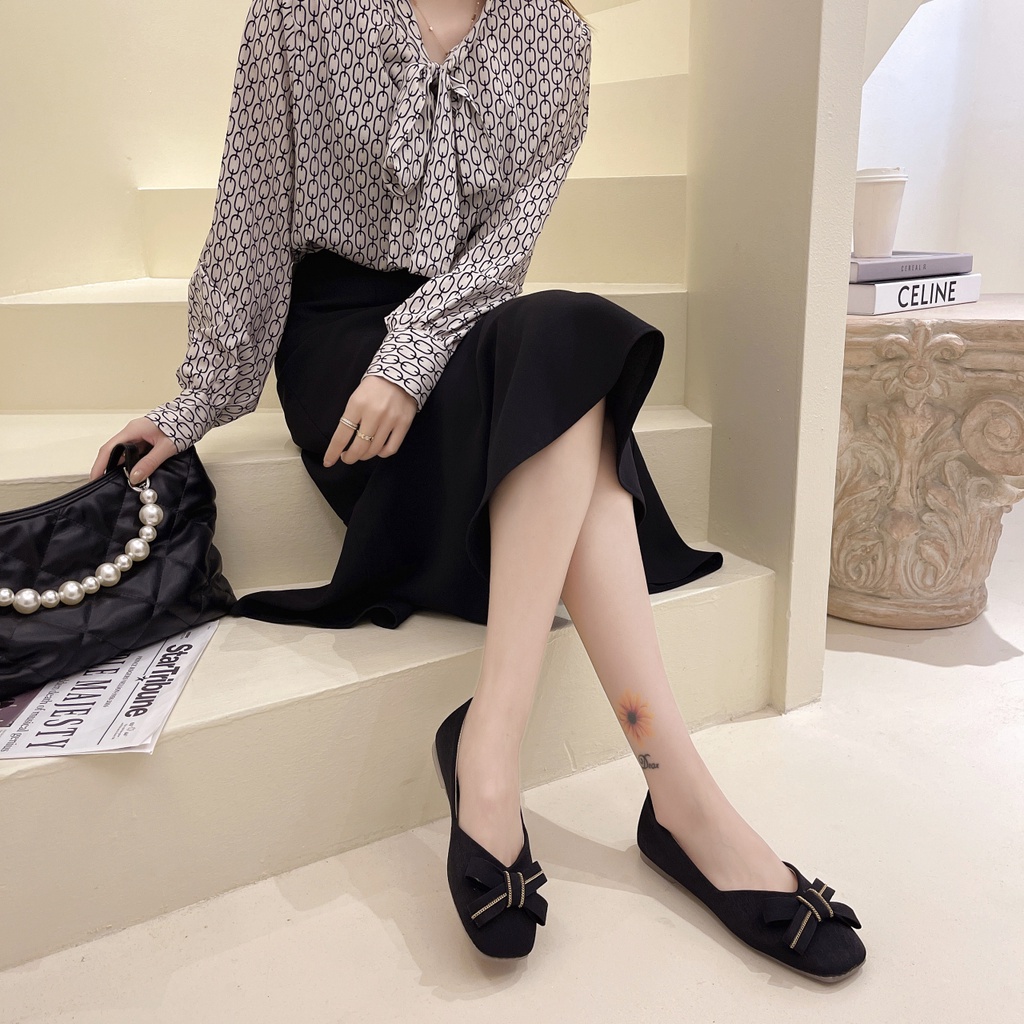 Giày Búp Bê Nữ Đế Bằng Mũi Vuông Màu Đen