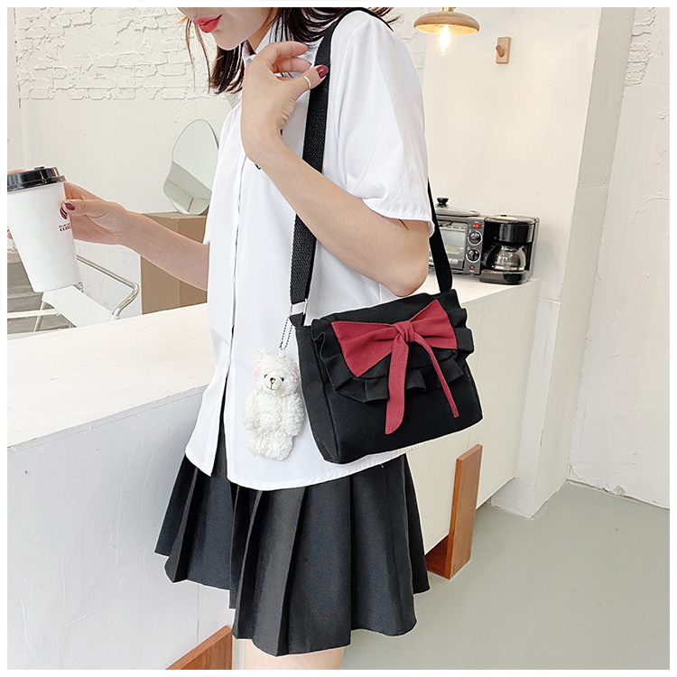 Túi đeo chéo làm bằng vải đính nơ xinh xắn phong cách Nhật