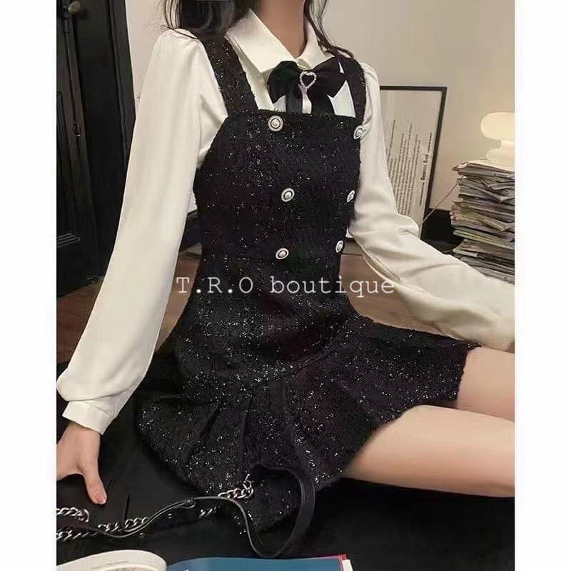 Sset yếm dạ_Váy dạ tweed, phối sơ mi kèm tag nơ