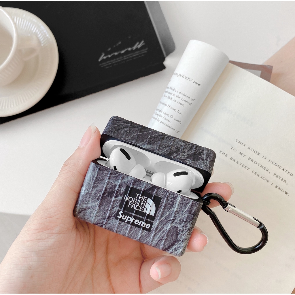 Vỏ bảo vệ hộp sạc tai nghe không dây họa tiết North Face cho Airpods