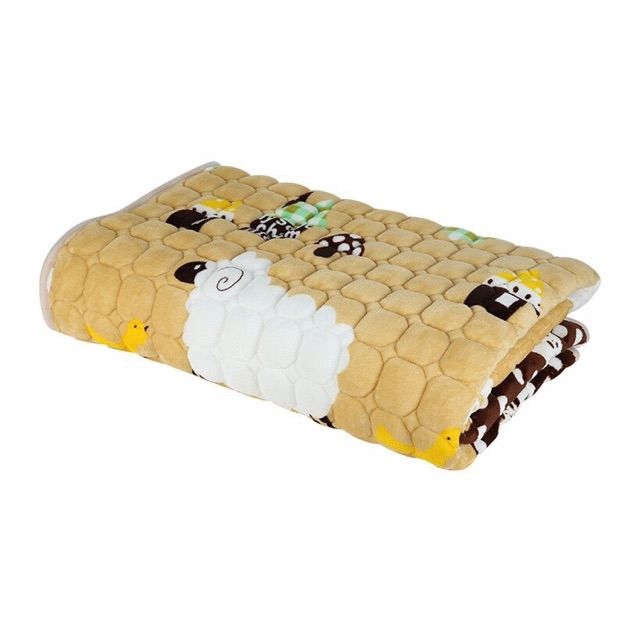Thảm cừu trải giường ( m8 × 2m)