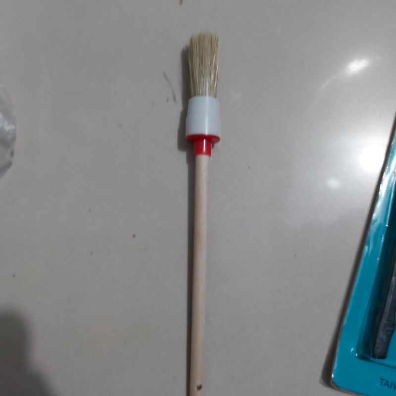 Cọ lông heo rửa xe ô tô xe máy cán gỗ