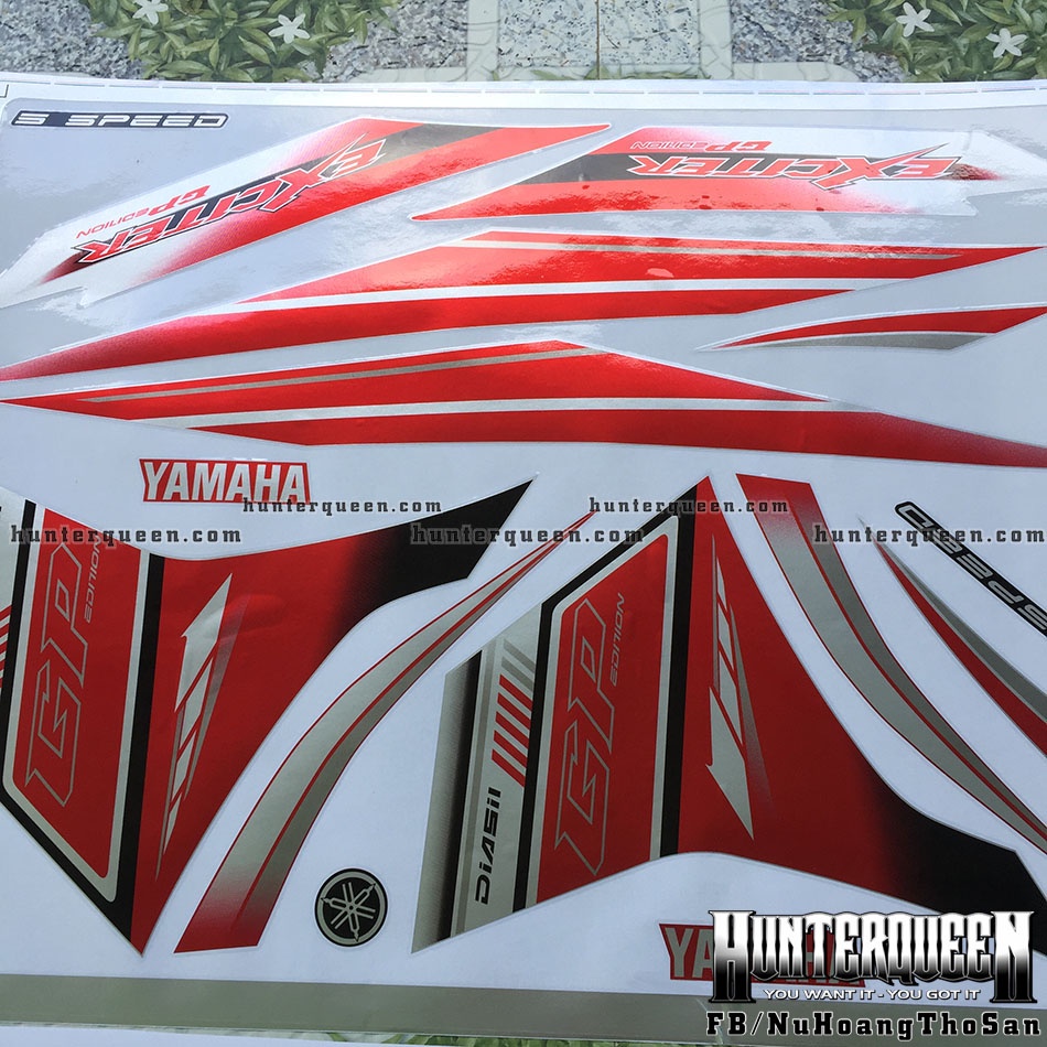 Tem rời dán xe Exciter 135 (2011-2014). Phiên bản GP màu đỏ trắng (Tem sẽ có màu đỏ bạc đối với decal Crom và Candy)