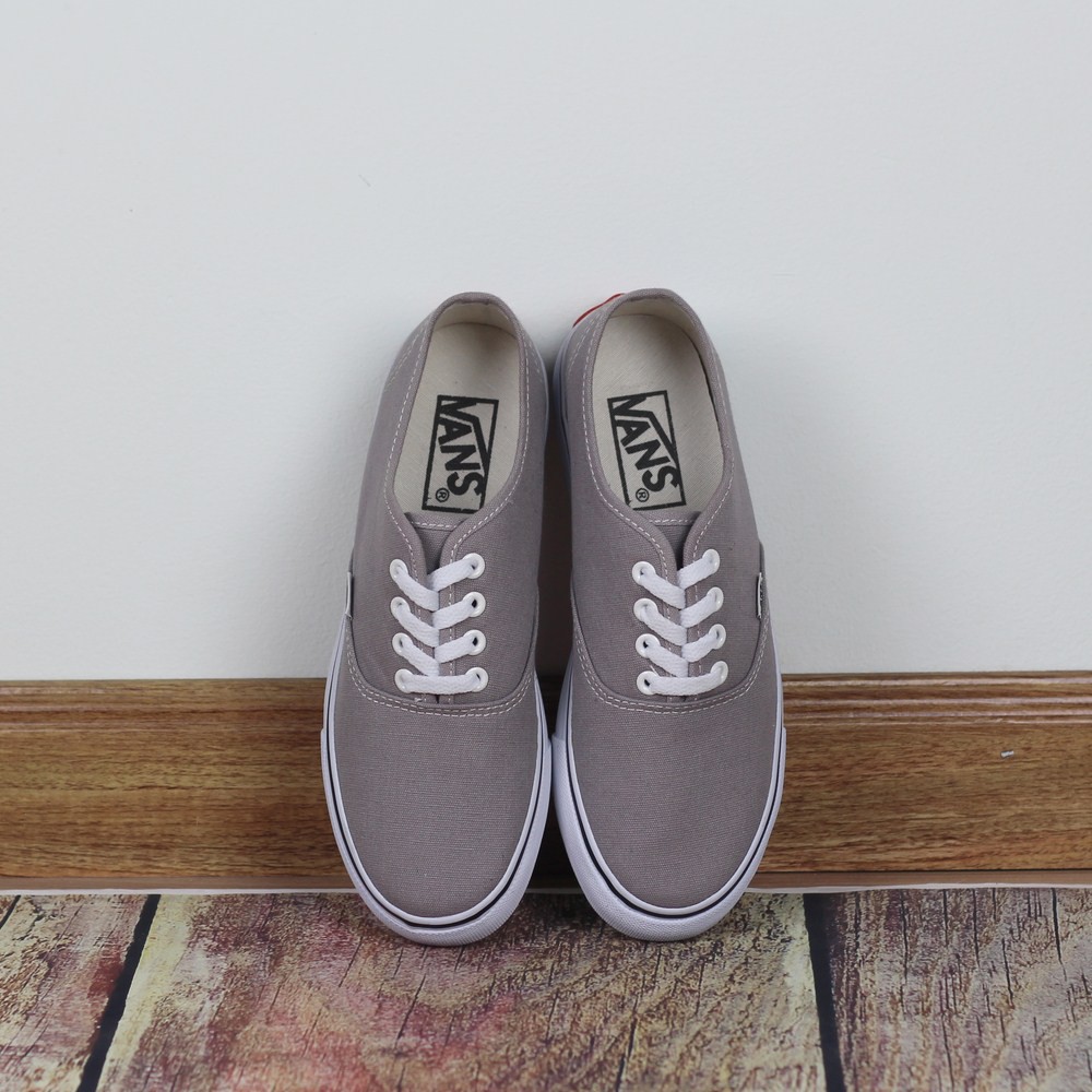Giày Sneaker Cổ Thấp Classic Nam Màu Xám