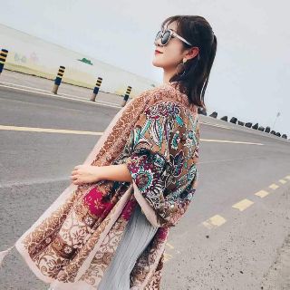 Khăn choàng đi biển