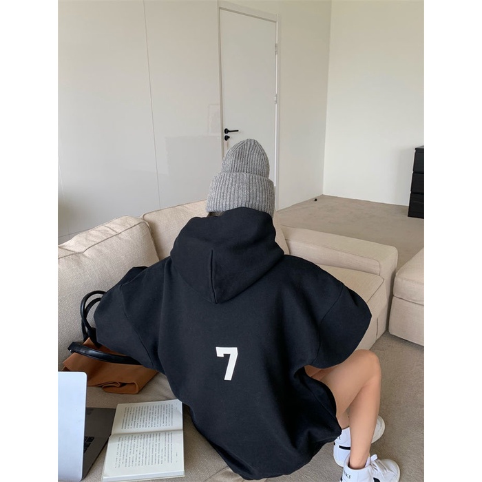 Áo hoodie màu đen dáng rộng phong cách Hàn Quốc thời trang mùa thu cho nữ 2021