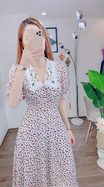váy hoa cổ thêu hàng thiết kế VHS012108 | BigBuy360 - bigbuy360.vn
