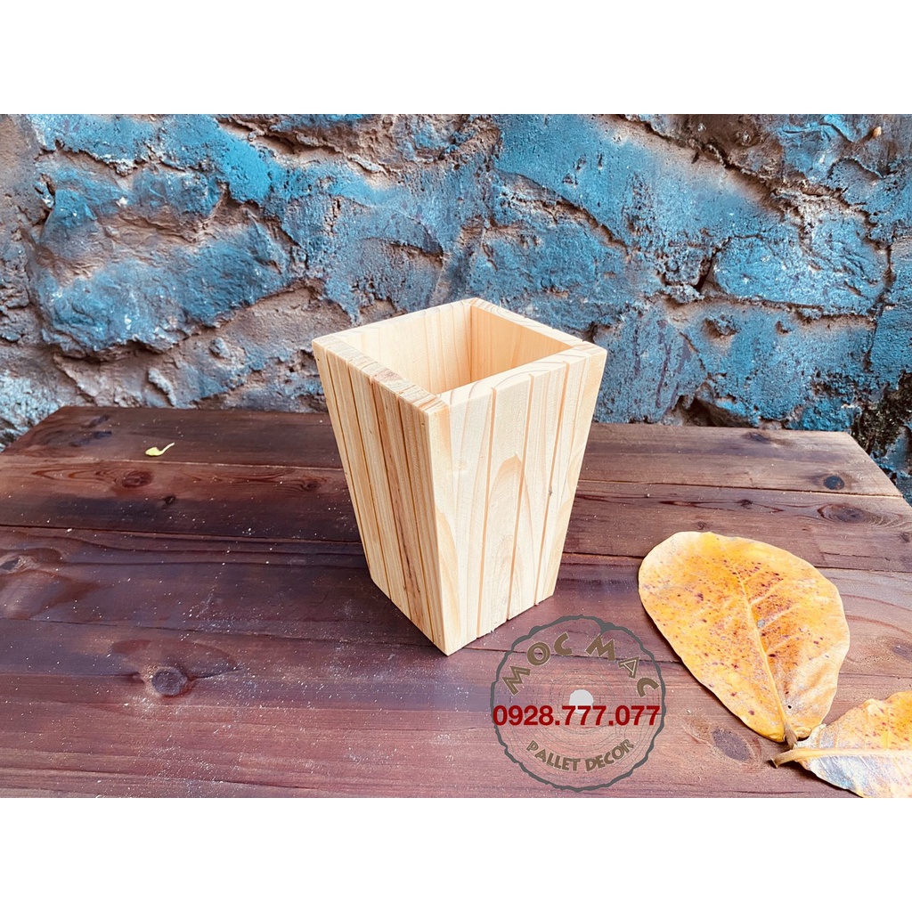 Lọ hoa trang trí bằng gỗ, vát cạnh D12xR12xC18
