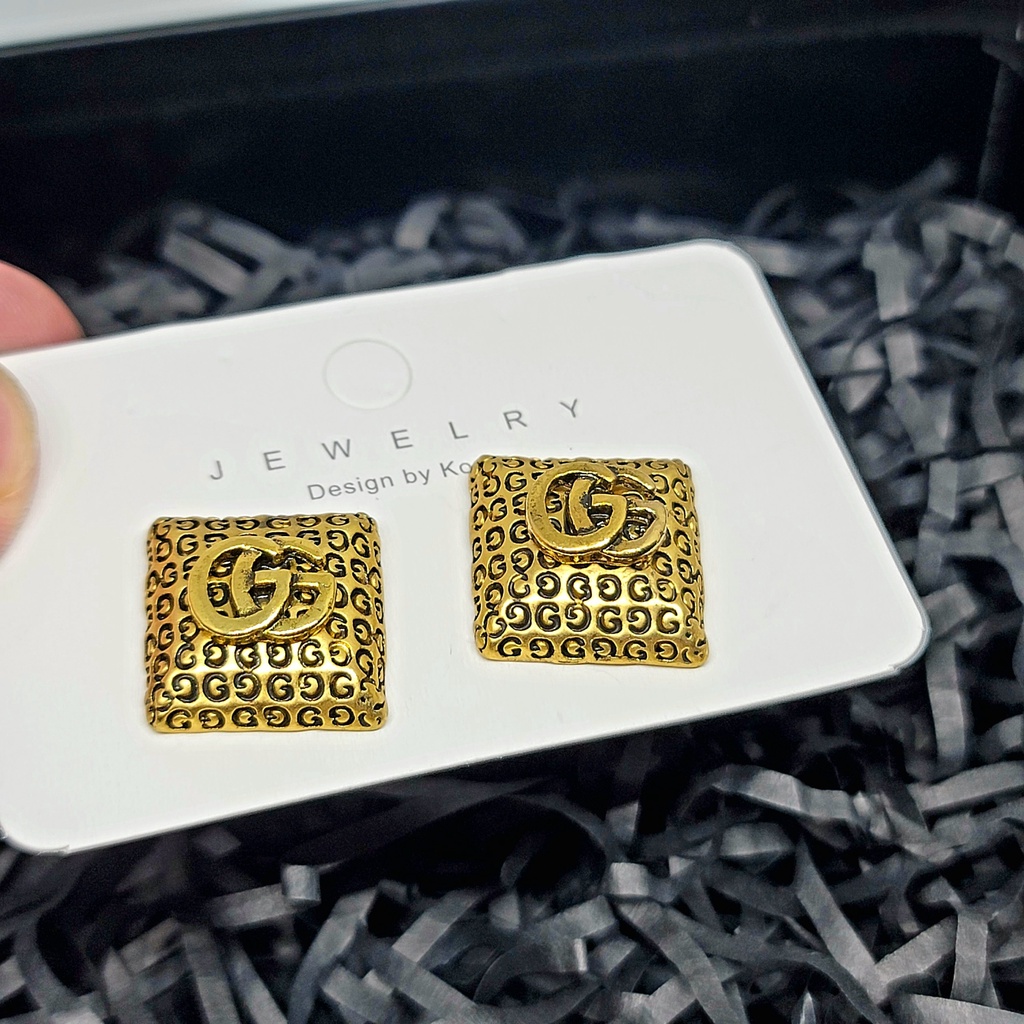 Khuyên tai nữ thương hiệu GG mạ vàng khối vuông khắc chữ G sang trọng TB485