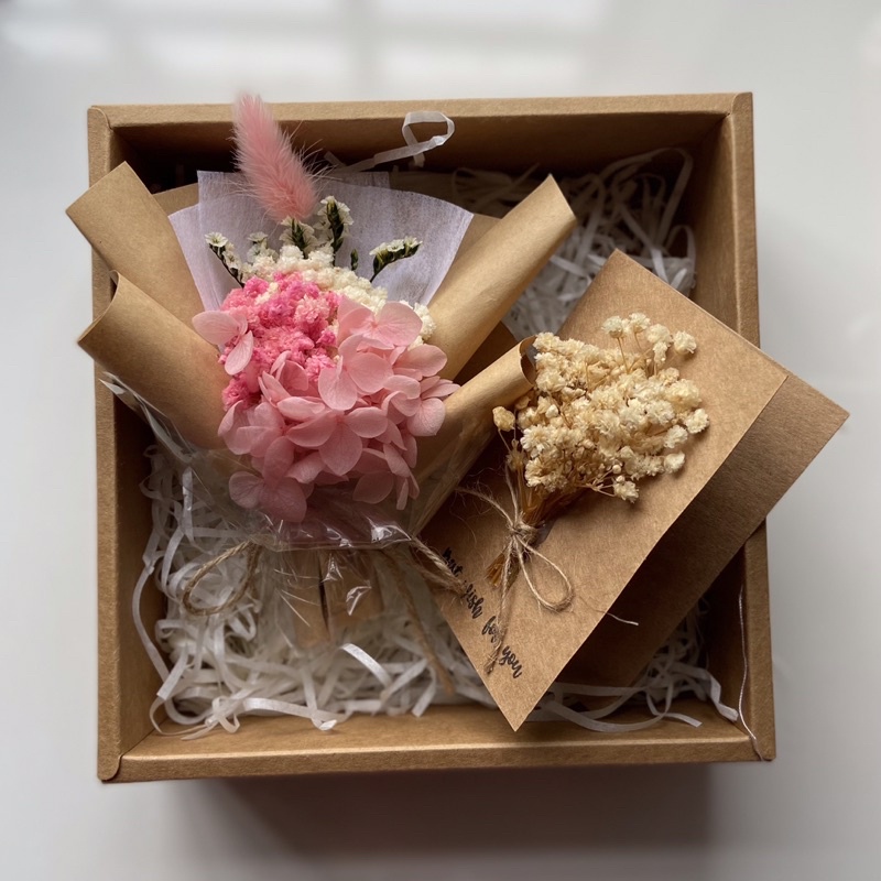 Hộp quà tặng hoa khô KRAFT vintage kèm thiệp + giấy rơm trang trí tặng sinh nhật, kỉ niệm by Mihalen