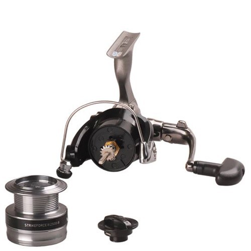 MÁY CÂU DAIWA STRIKEFORCE 4000B