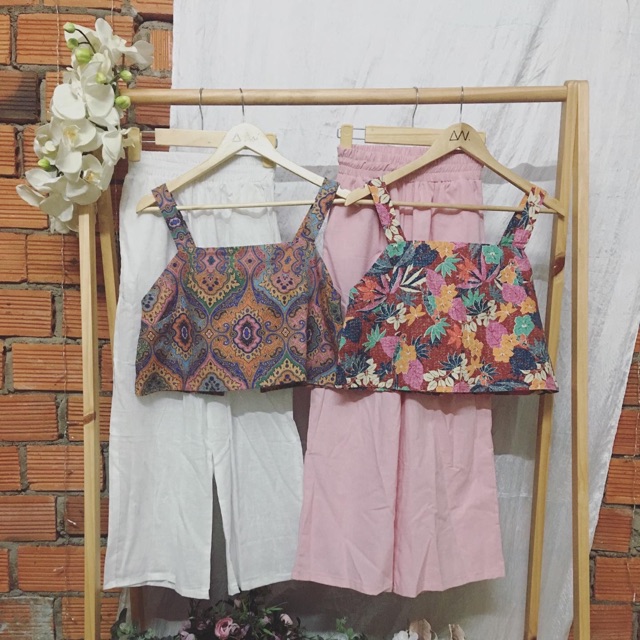 Set áo Croptop và quần ống rộng